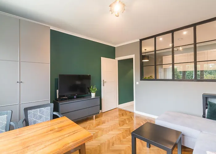 Apartment Main Street *