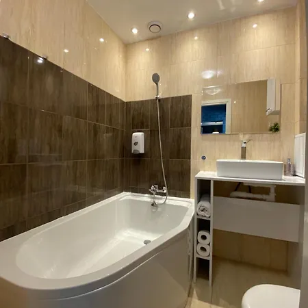 Апартаменты Main Street *